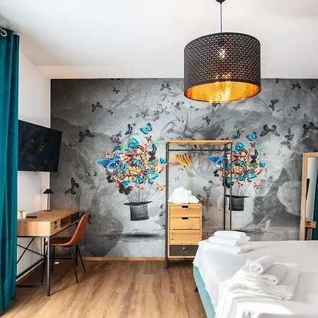 לינה וארוחת בוקר La Casa Nel Parco Luxury 4*