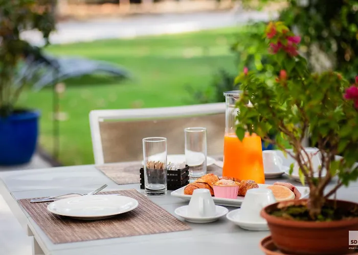 La Casa Nel Parco Luxury فندق مبيت وإفطار سان لاتْسارو دي سافين