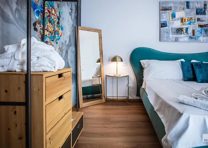 La Casa Nel Parco Luxury فندق مبيت وإفطار سان لاتْسارو دي سافين